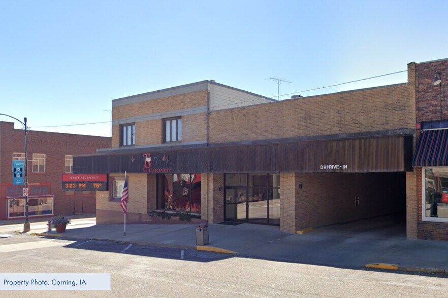 701 Davis Ave, Corning, IA à vendre - Photo principale - Image 1 de 1