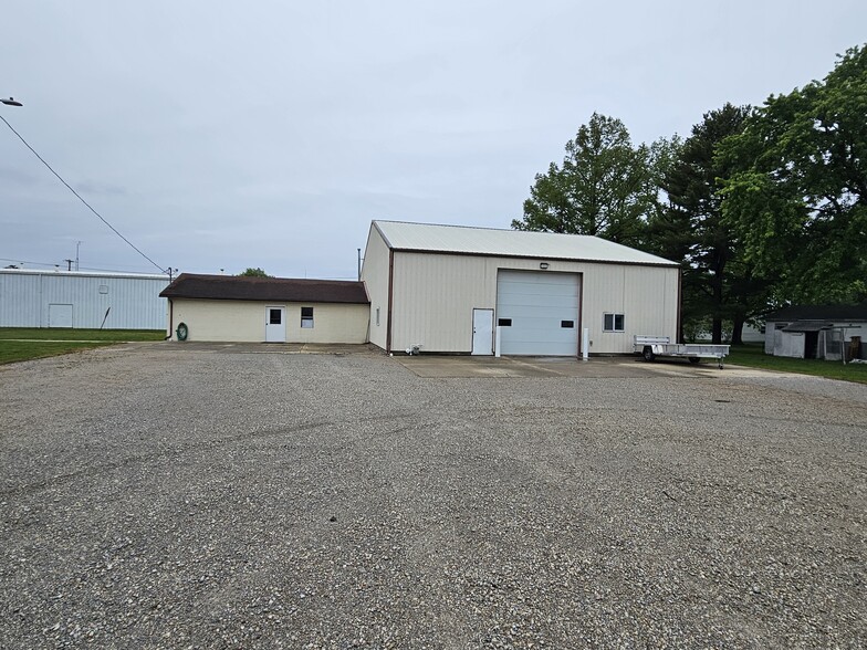 1007 Cherry st, Effingham, IL for sale - Primary Photo - Image 1 of 6