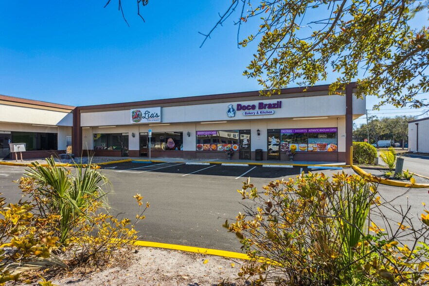 1479-1499 Belcher Rd S, Clearwater, FL à louer - Photo du bâtiment - Image 3 de 19