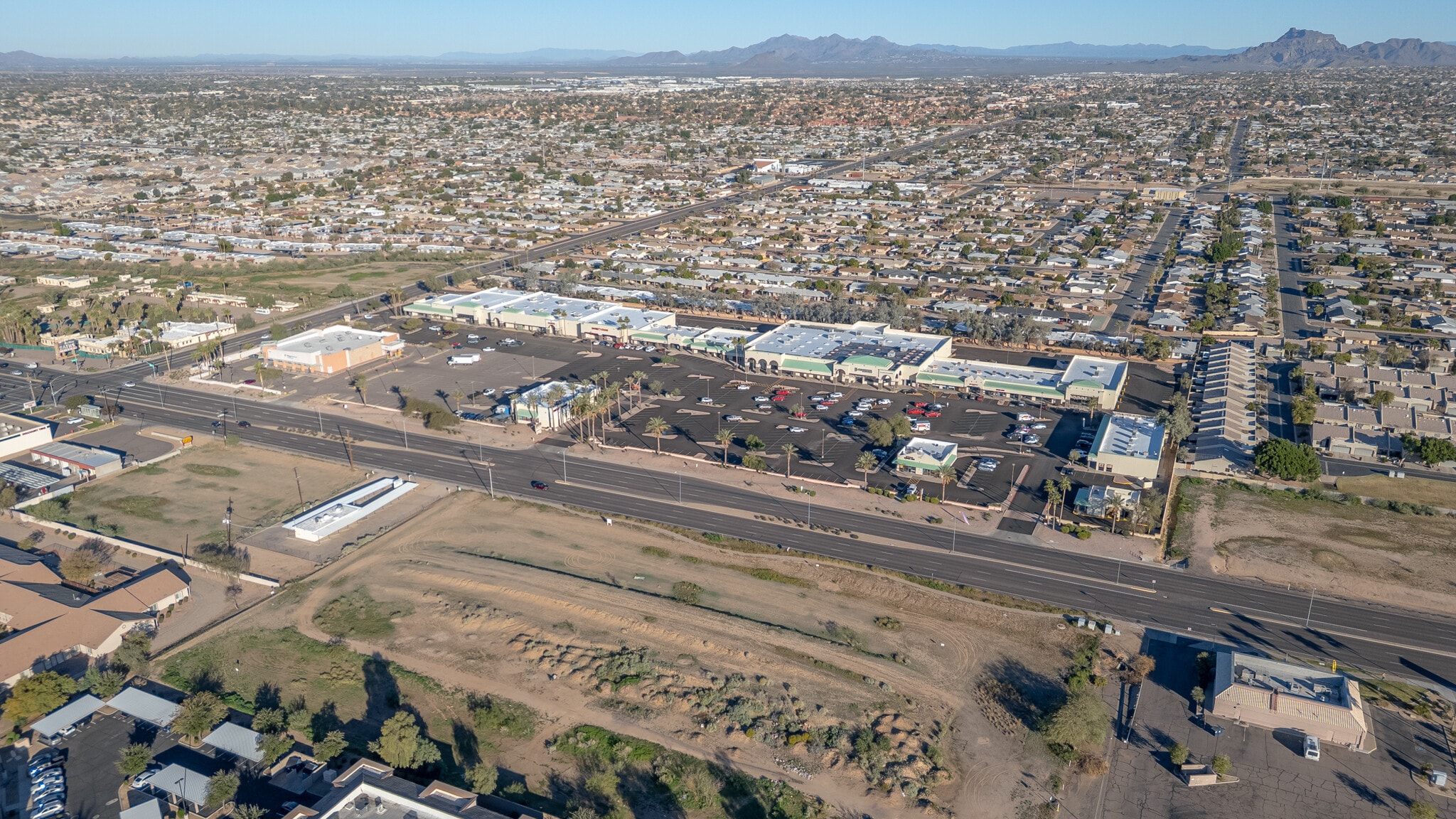 6016-6036 E Main St, Mesa, AZ à louer Photo du bâtiment- Image 1 de 12
