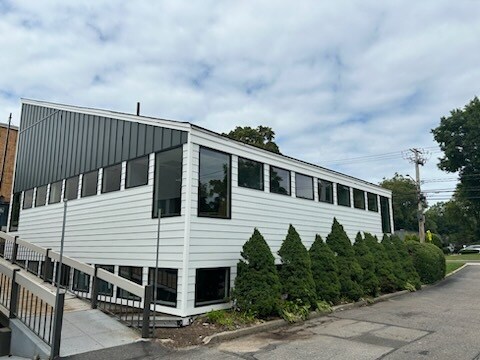 152 E Main St, Huntington, NY à vendre - Photo du bâtiment - Image 1 de 21