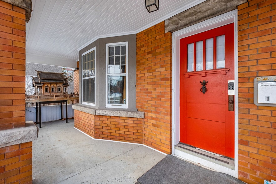 1031 Carling Av, Ottawa, ON for sale - Building Photo - Image 3 of 50