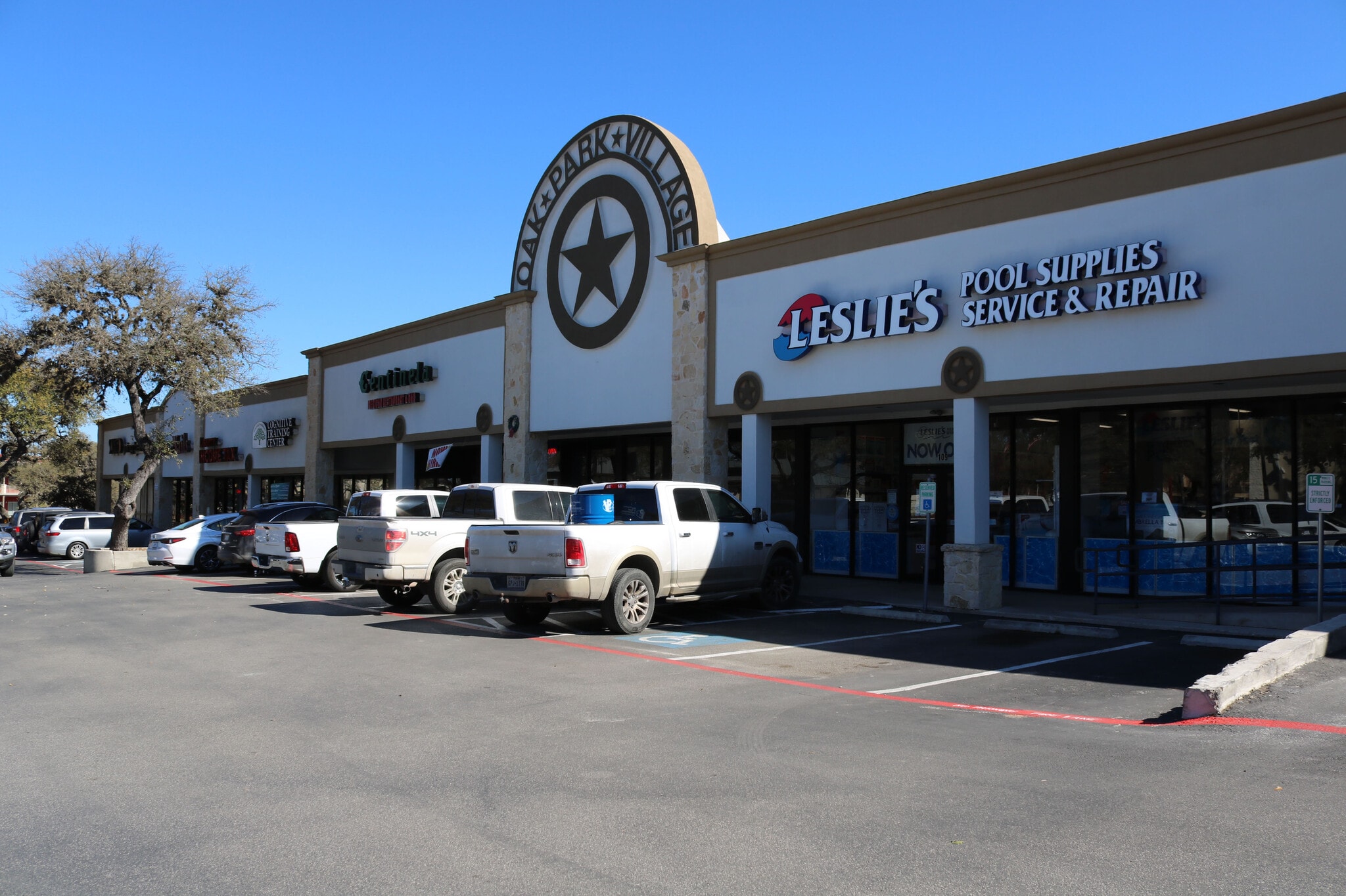 215 W Bandera Rd, Boerne, TX for lease Primary Photo- Image 1 of 7