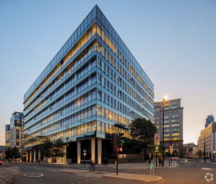 33 Aldgate High St, Londres à louer - Photo du bâtiment - Image 2 de 10