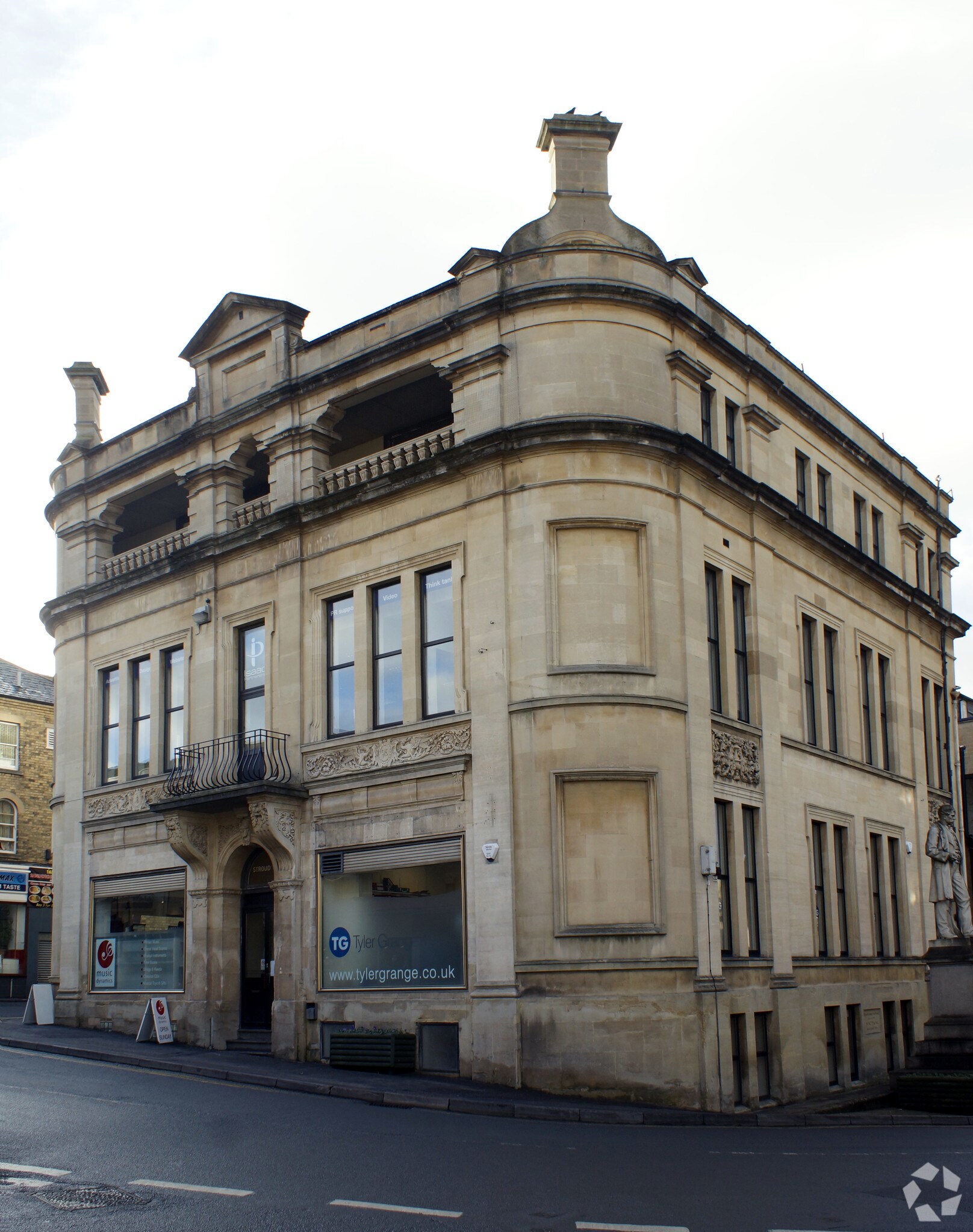 Russell St, Stroud à vendre Photo principale- Image 1 de 4