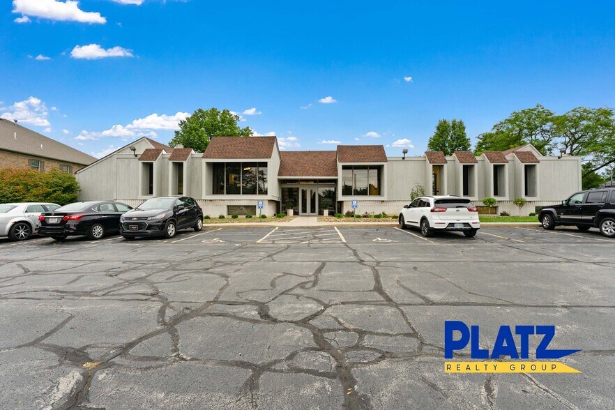 860 Boardman Canfield Rd, Youngstown, OH for lease - Building Photo - Image 2 of 13