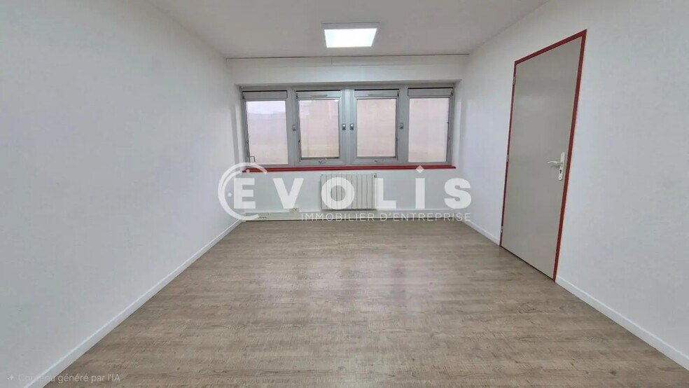 Office in Mareuil-lès-Meaux for lease - Building Photo - Image 2 of 8