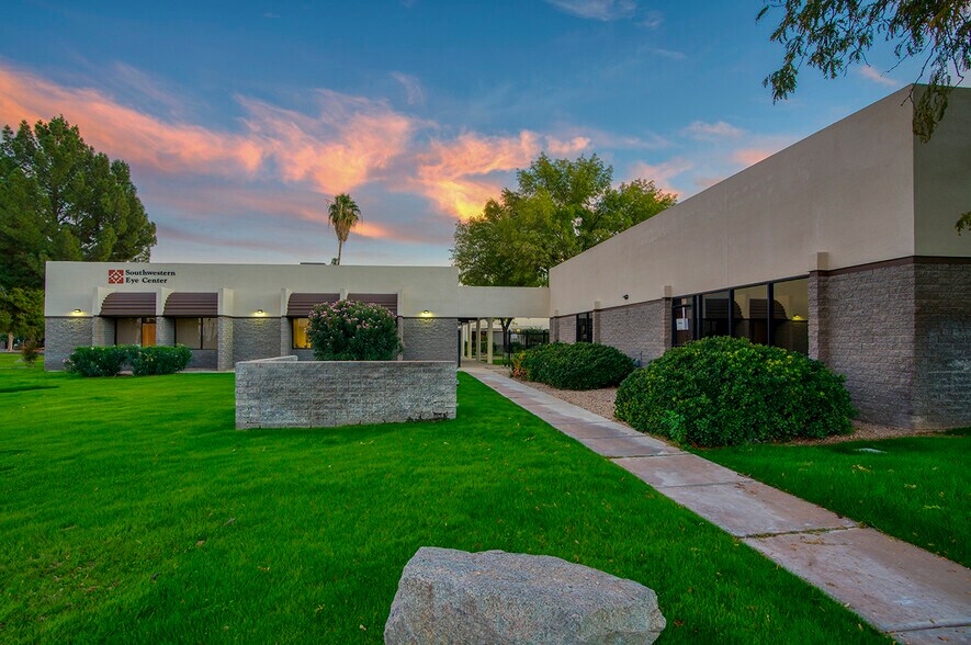 10615 W Thunderbird Blvd, Sun City, AZ for lease - Building Photo - Image 2 of 7