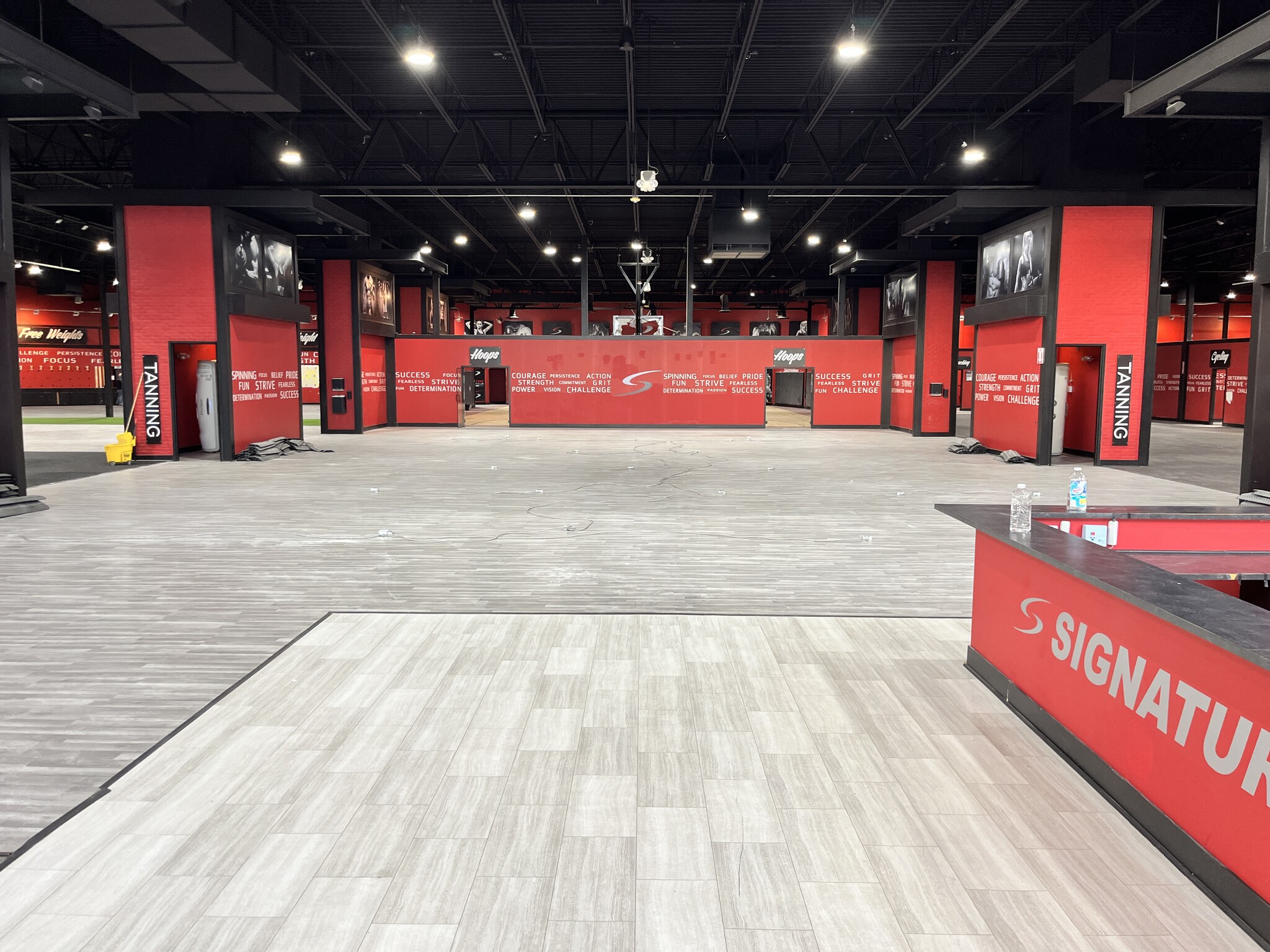 731-871 Erica Ln, Yorkville, IL for lease Building Photo- Image 1 of 15