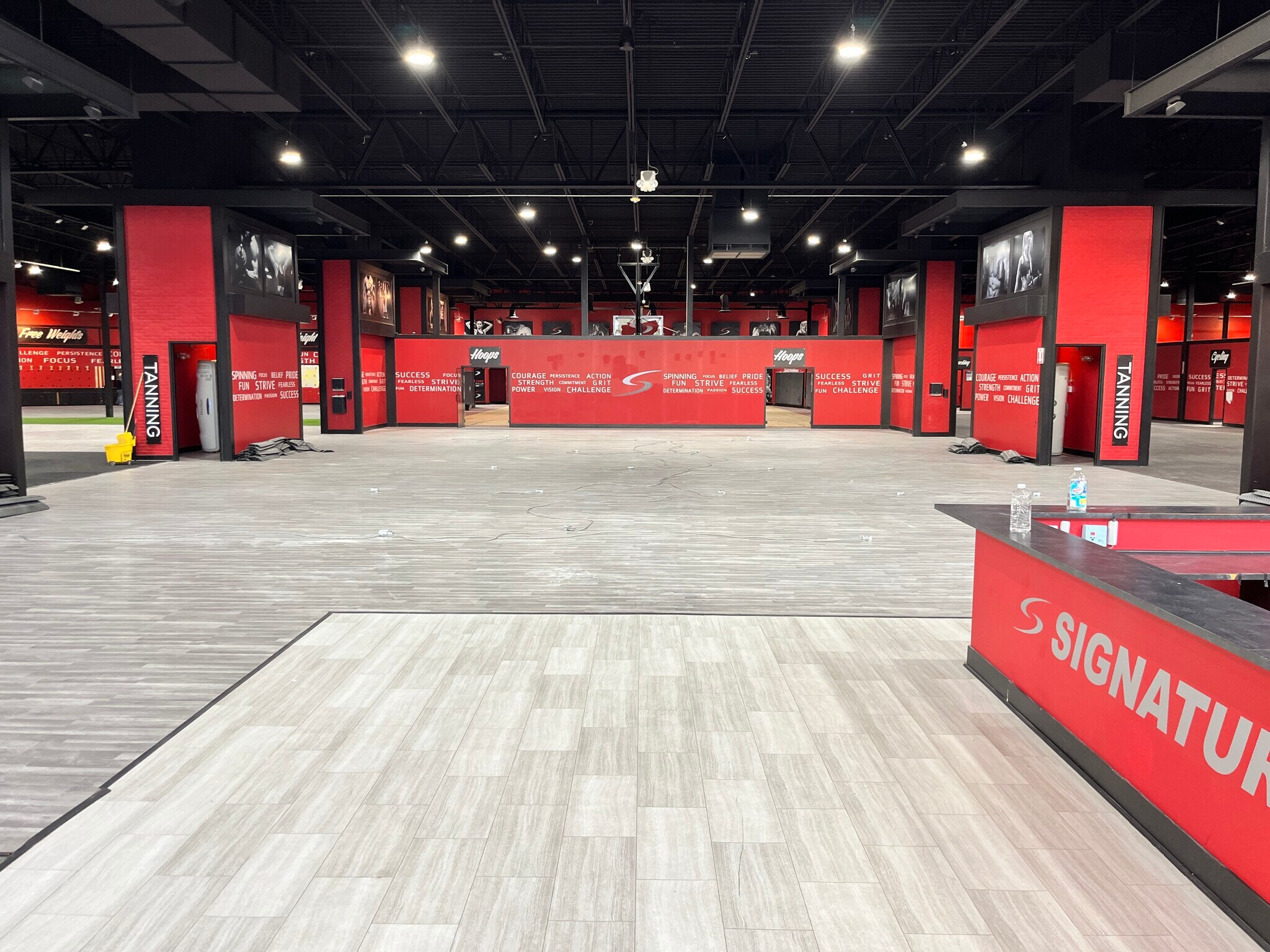 731-871 Erica Ln, Yorkville, IL for lease Building Photo- Image 1 of 14