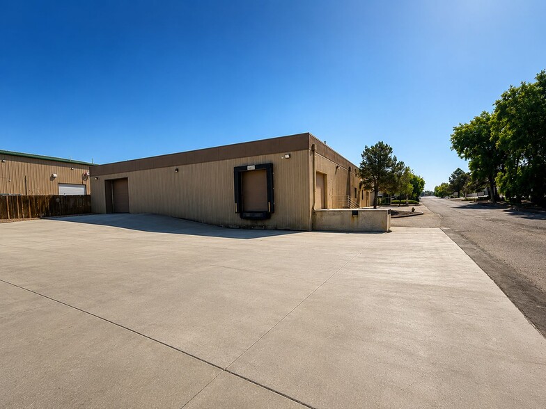 180 Talamine Ct, Colorado Springs, CO for lease - Building Photo - Image 2 of 11