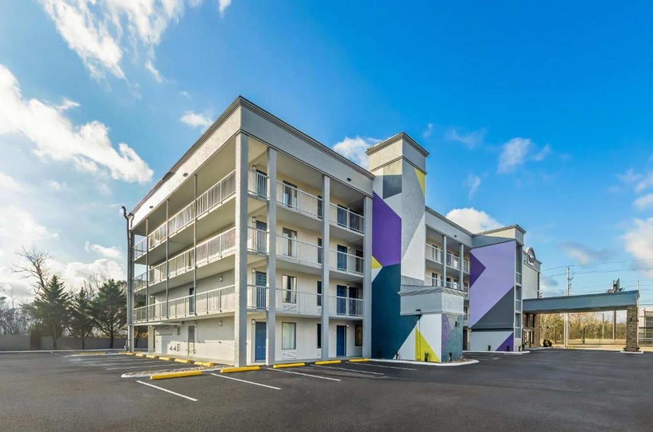 3402 Winfield Dunn Pky, Kodak, TN à vendre Photo principale- Image 1 de 26