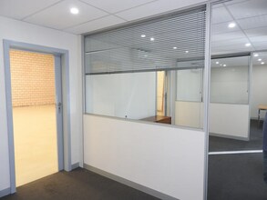 254 Boundary Rd, Braeside for lease Interior Photo- Image 2 of 7