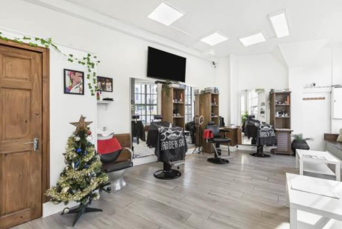 85 Agincourt Rd, London, LND NW3 2NT - Unit 85 -  - Interior Photo - Image 2 of 3