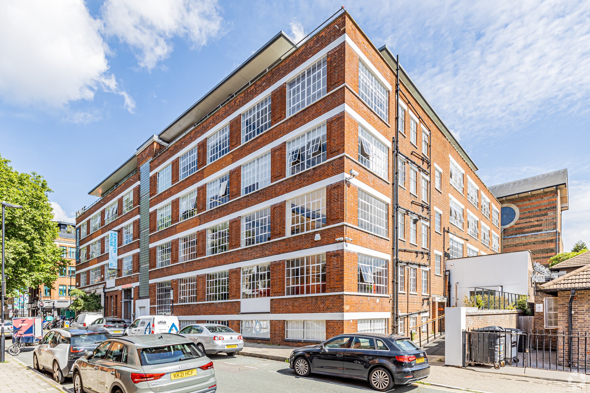3-11 Pine St, London for lease Primary Photo- Image 1 of 9