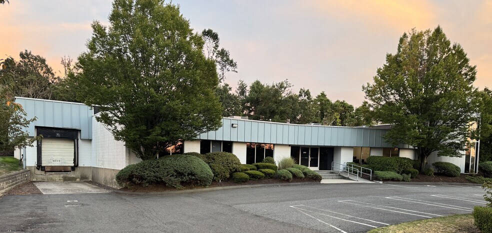 291 Pepes Farm Rd, Milford, CT à vendre - Photo du bâtiment - Image 2 de 11