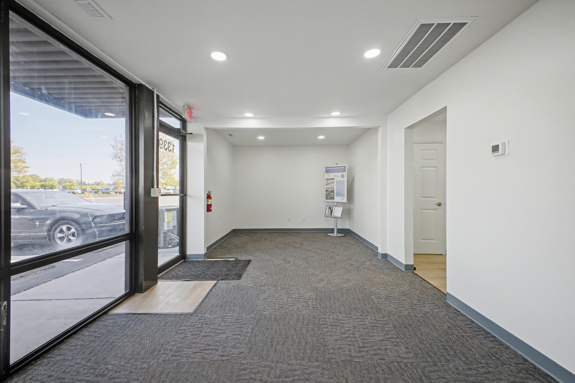 1349 South Park Dr, Kernersville, NC for lease Interior Photo- Image 1 of 4