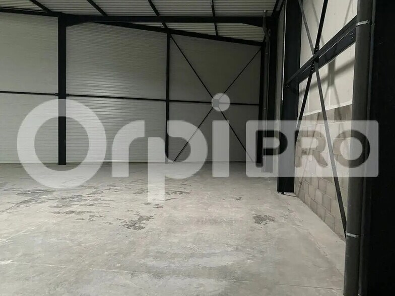 Local d'activités dans Frans à vendre - Photo intérieure - Image 3 de 7