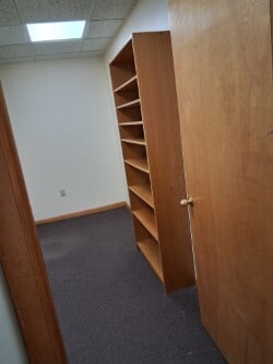 416 Green Ln, Bristol, PA for lease Interior Photo- Image 1 of 1