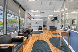 132 Federal Rd, Danbury, CT for lease Interior Photo- Image 2 of 20