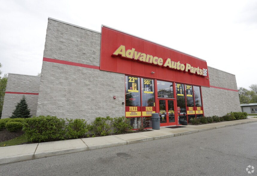 220 E Norris Dr, Ottawa, IL à louer - Photo du bâtiment - Image 2 de 3