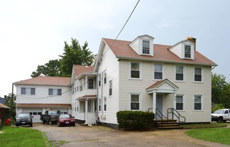 Plus de détails pour 818 E NEW YORK St, Aurora, IL - Multi-résidentiel à vendre