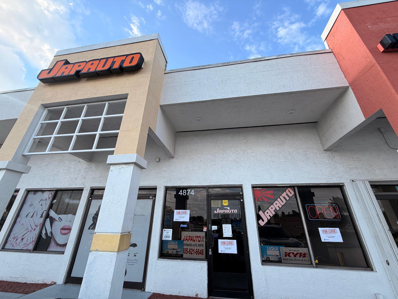 4830-4882 NW 167th St, Miami Gardens, FL for lease Interior Photo- Image 1 of 12