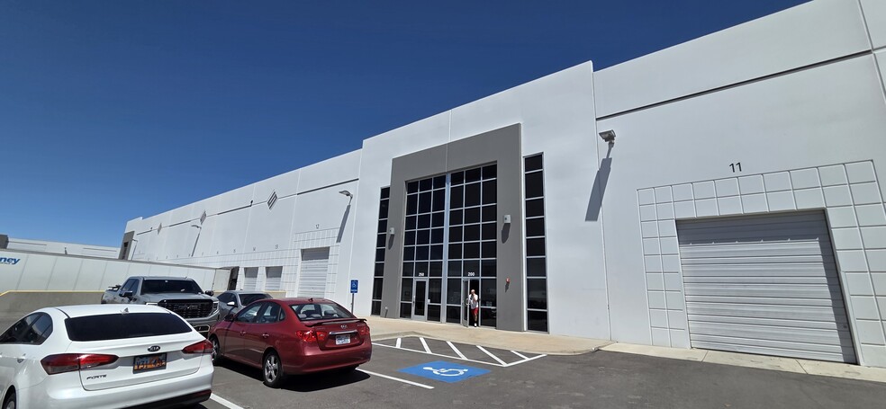 1232 S Gladiola St, Salt Lake City, UT for lease - Building Photo - Image 1 of 4