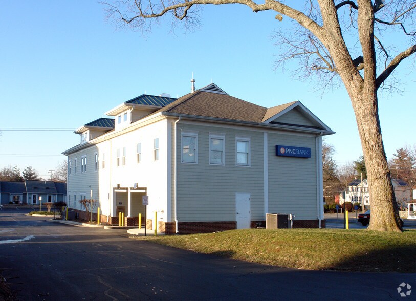 606 S King St, Leesburg, VA à louer - Photo du bâtiment - Image 3 de 4