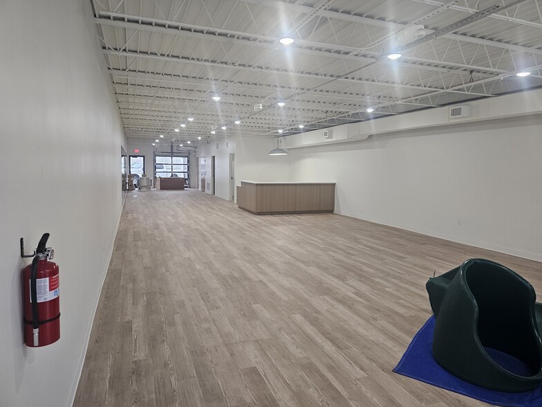 1535 Swift Ave, North Kansas City, MO à louer - Photo intérieure - Image 3 de 21