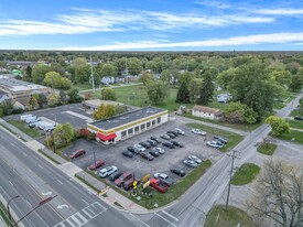 Beanys Auto Service Center - Services immobiliers commerciaux