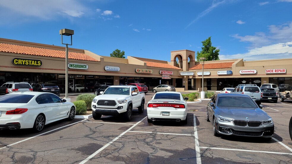 15610-15620 N 35th Ave, Phoenix, AZ à louer - Photo du bâtiment - Image 2 de 11