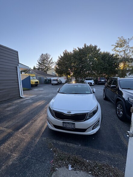 312A Bedford Ave, Bellmore, NY à vendre - Photo du bâtiment - Image 3 de 19