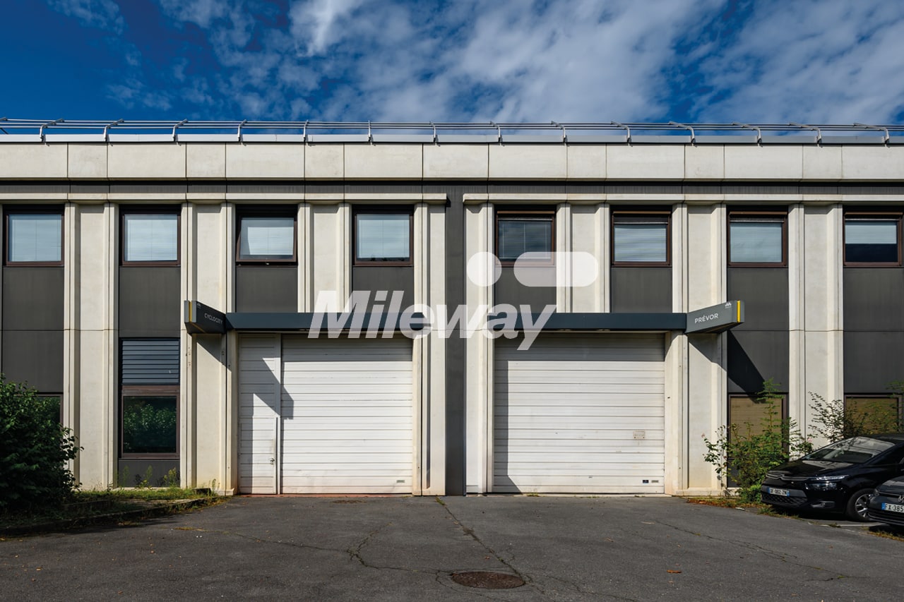 17 Rue Du Petit Albi, Cergy for lease Building Photo- Image 1 of 4