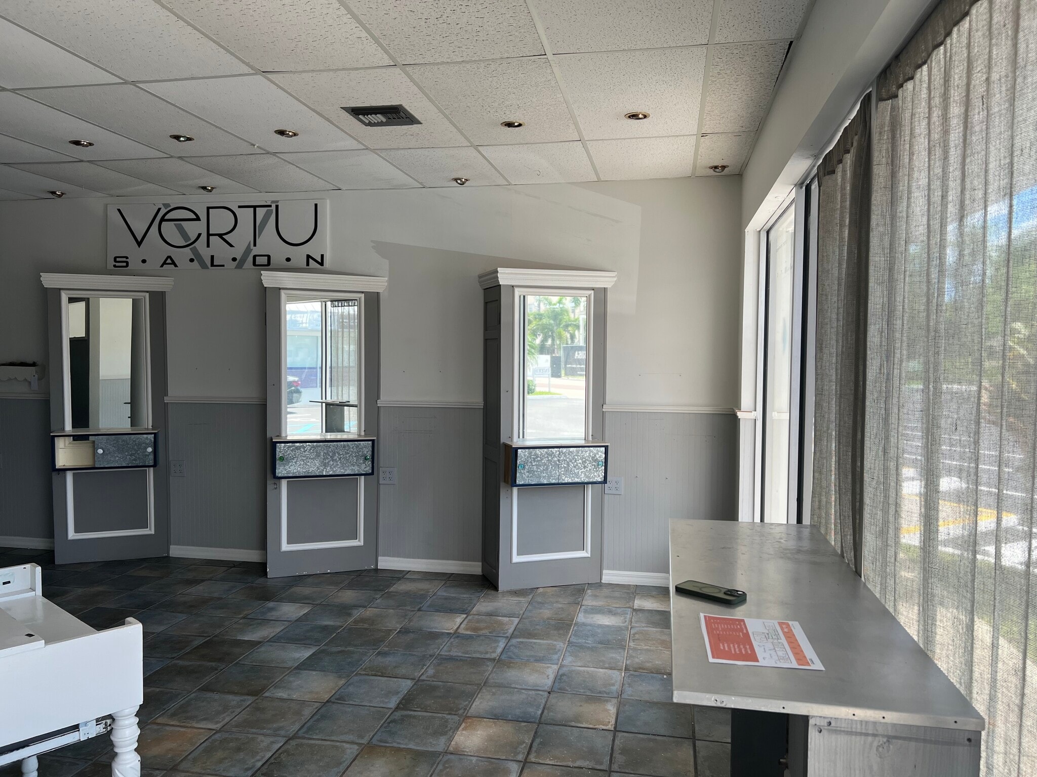 319 Belvedere Rd, West Palm Beach, FL for lease Interior Photo- Image 1 of 4