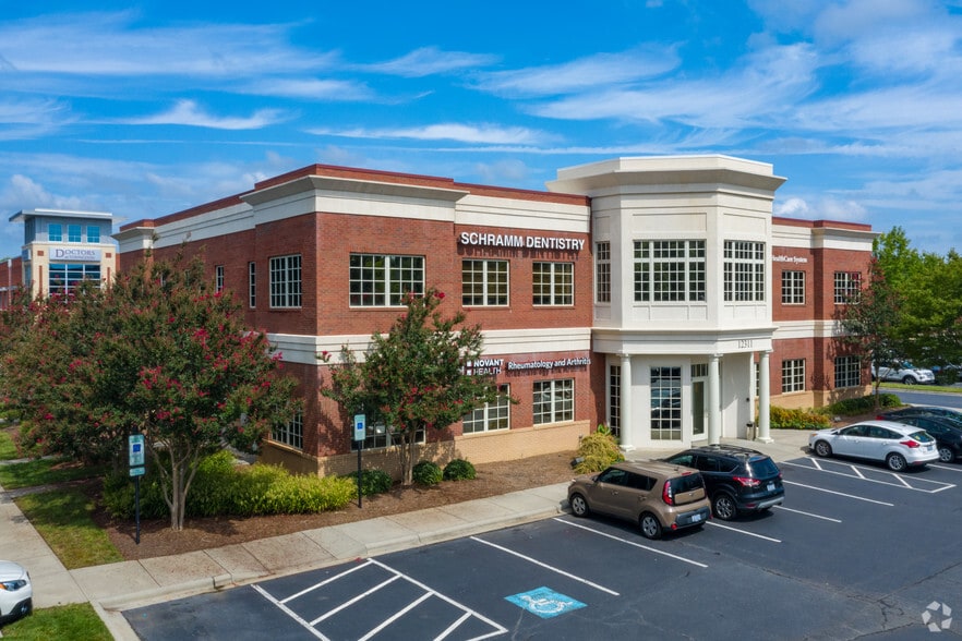 12311 Copper Way, Charlotte, NC for lease - Primary Photo - Image 1 of 4