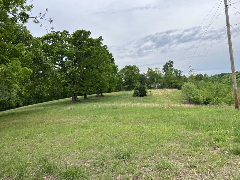 1566 Preston Ridge Rd, Mulberry, TN à vendre - Photo du bâtiment - Image 2 de 7