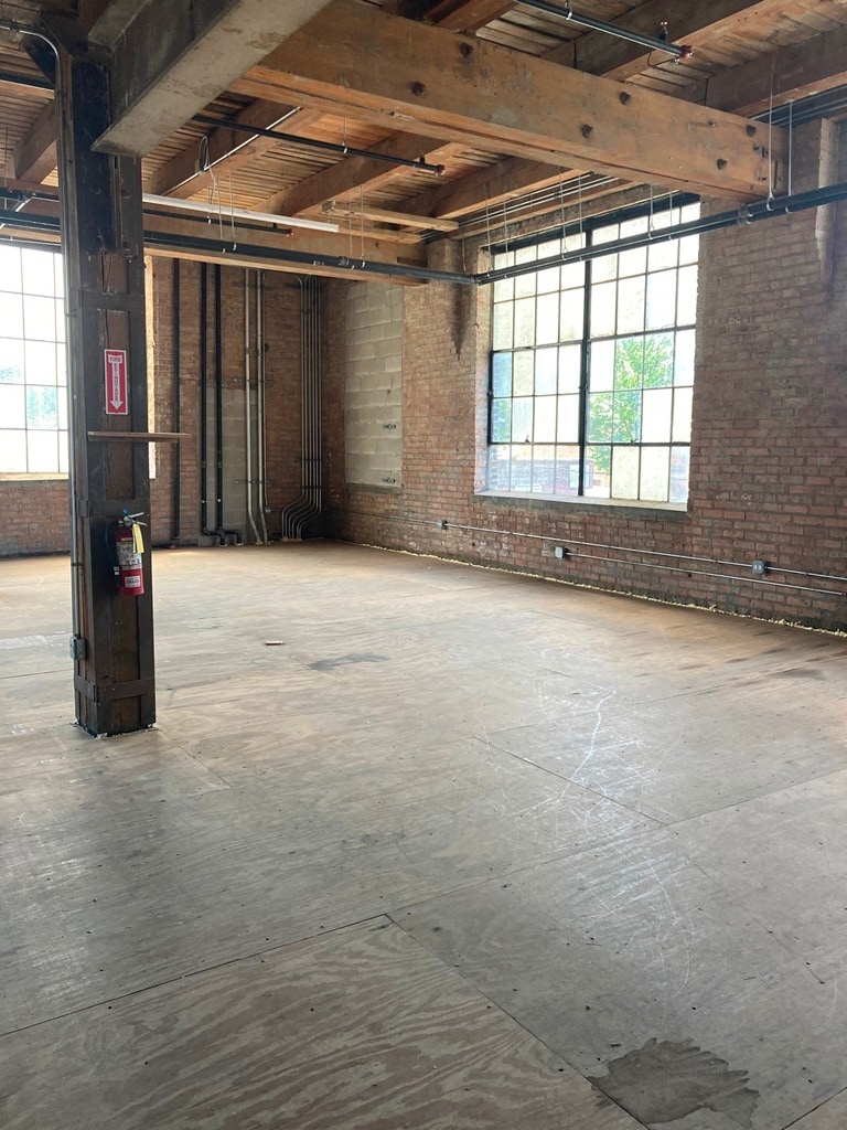 4348 W Lake St, Chicago, IL for lease Building Photo- Image 1 of 1