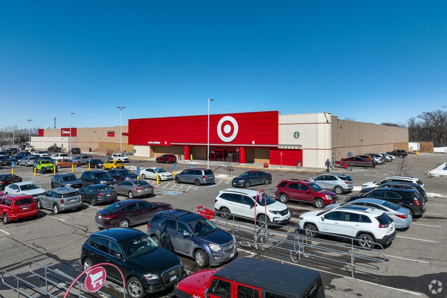 1940-2000 Cliff Lake Rd, Eagan, MN for lease - Building Photo - Image 2 of 4