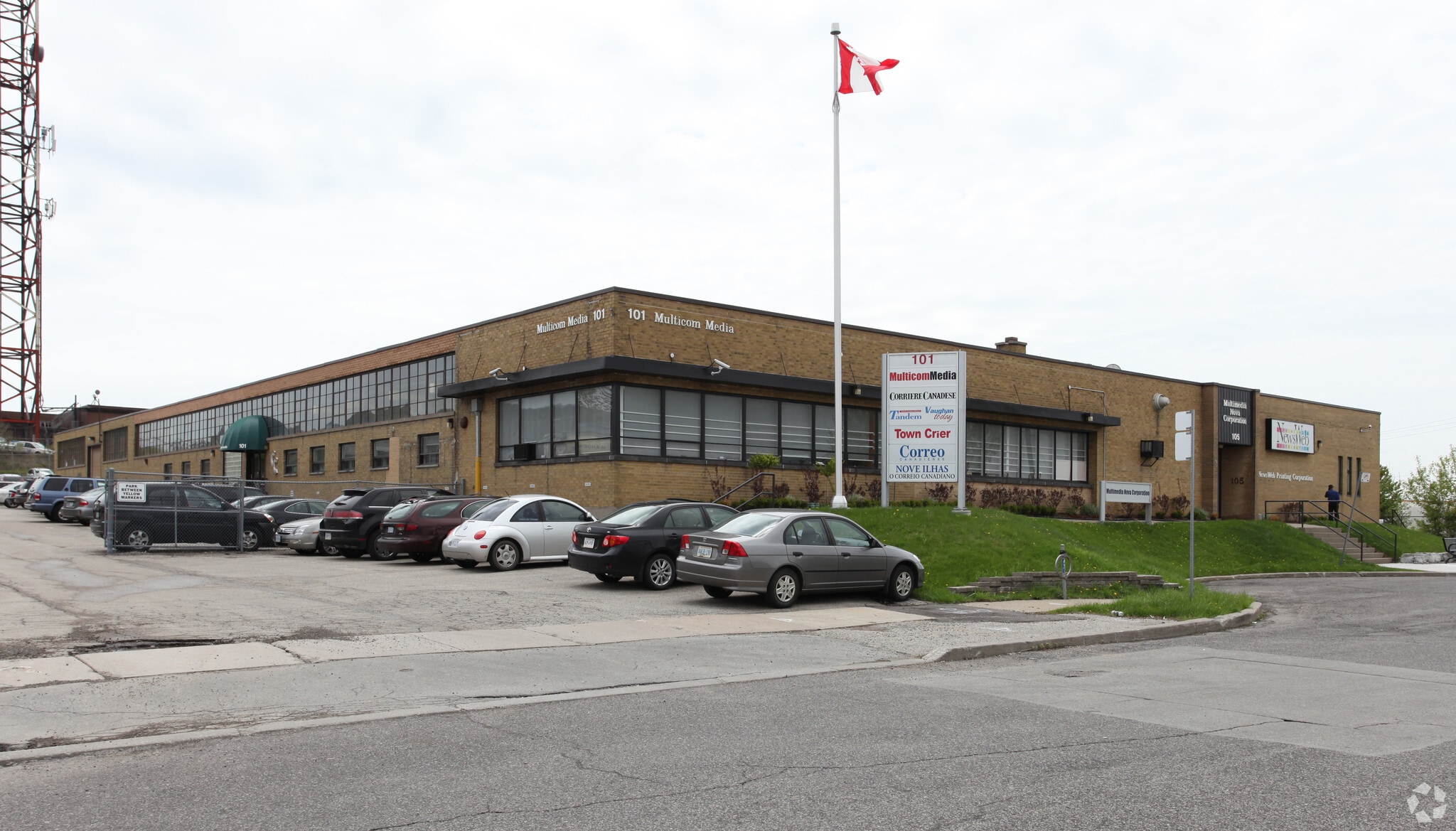 105 Wingold Ave, Toronto, ON for lease Building Photo- Image 1 of 6