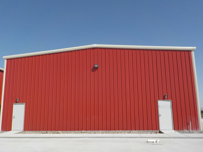 6201 FM 106 UNIT 6, Harlingen, TX for lease - Building Photo - Image 1 of 7