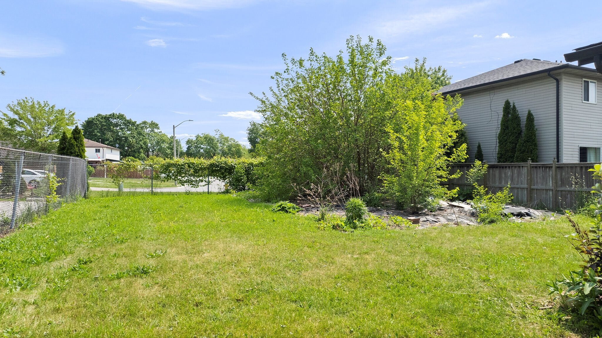 11145 Tecumseh Rd E, Windsor, ON for sale Primary Photo- Image 1 of 1