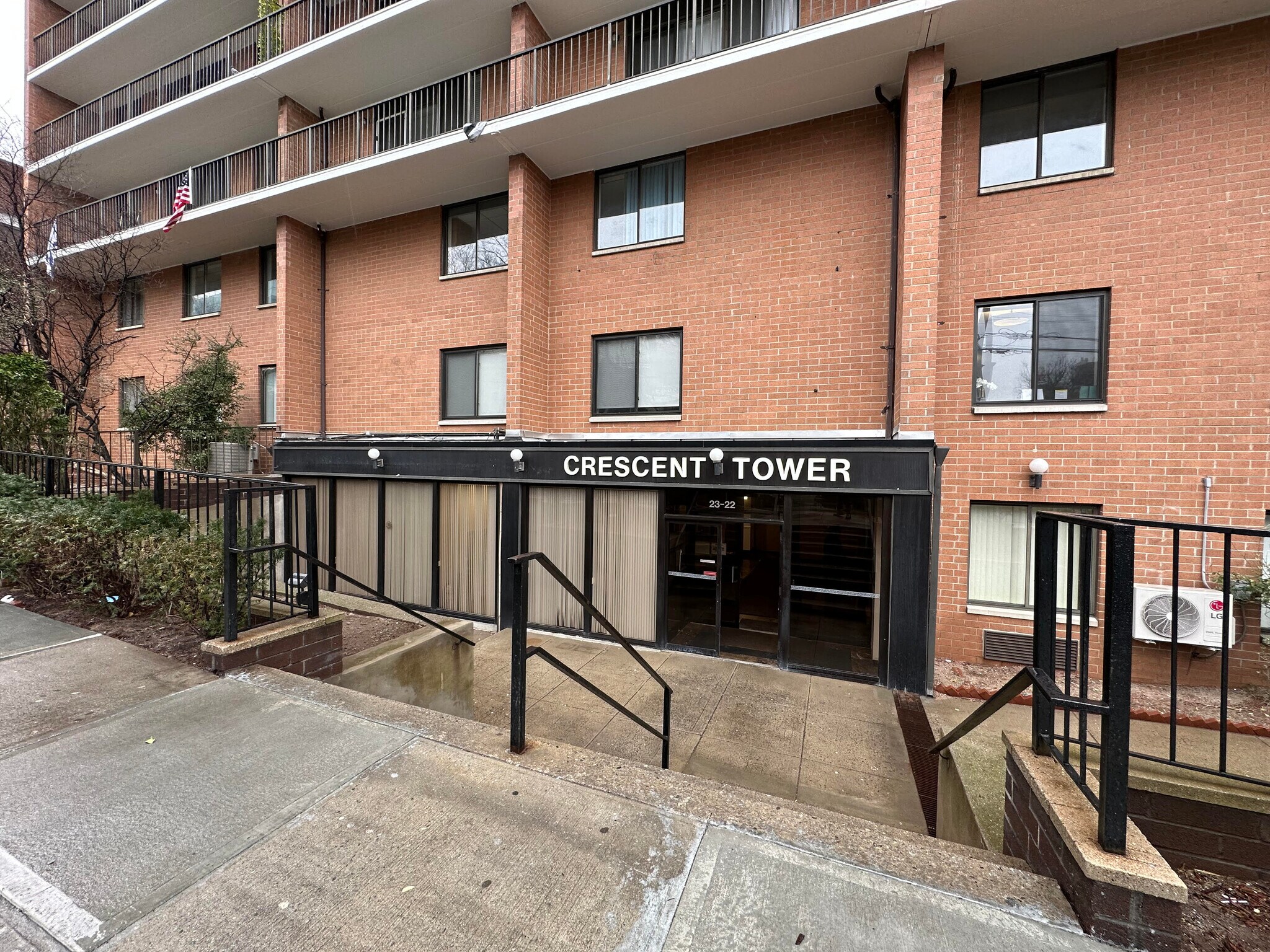 23-22 30th Rd, Astoria, NY à louer Photo du bâtiment- Image 1 de 10