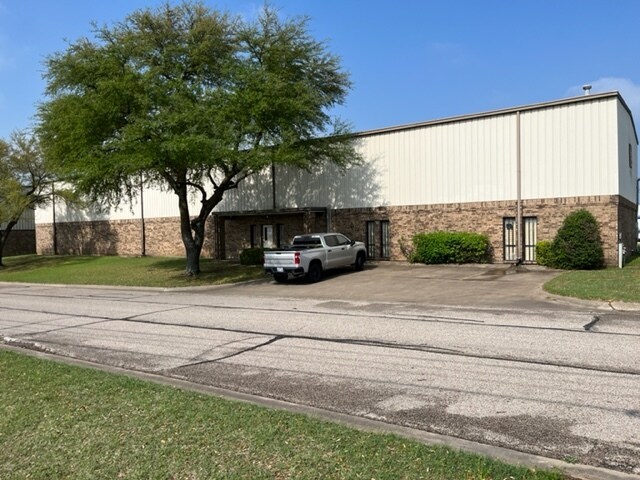 410 Dodge Dr, Temple, TX à vendre - Photo du bâtiment - Image 2 de 37