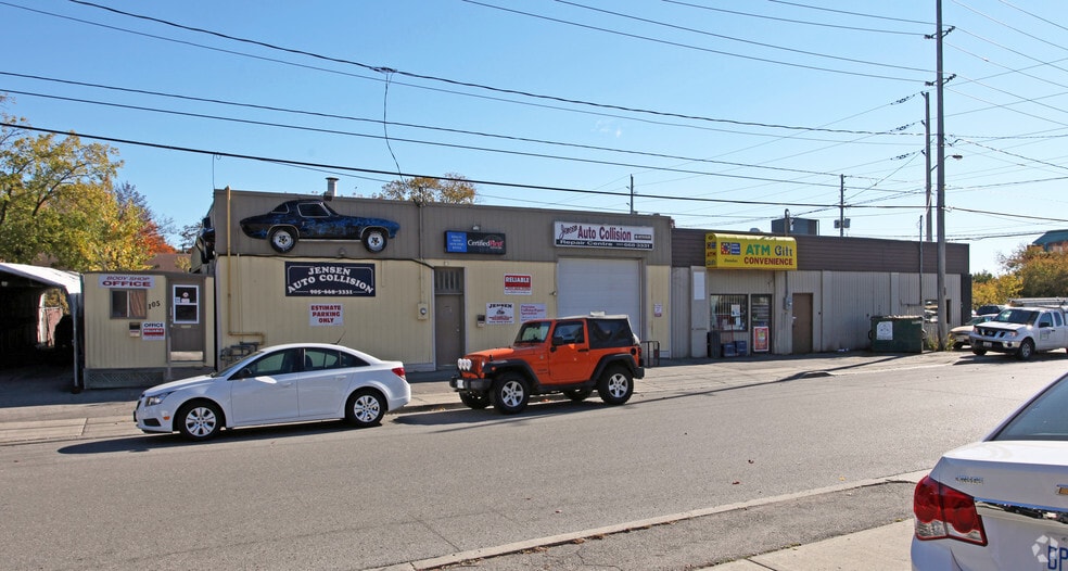 105 Ash St, Whitby, ON for lease - Building Photo - Image 3 of 3