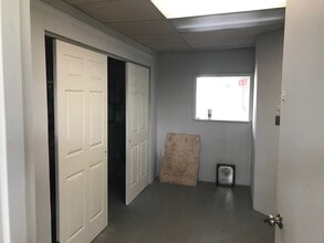 11 Washington Rd, Princeton Junction, NJ à louer Photo intérieure- Image 2 de 2