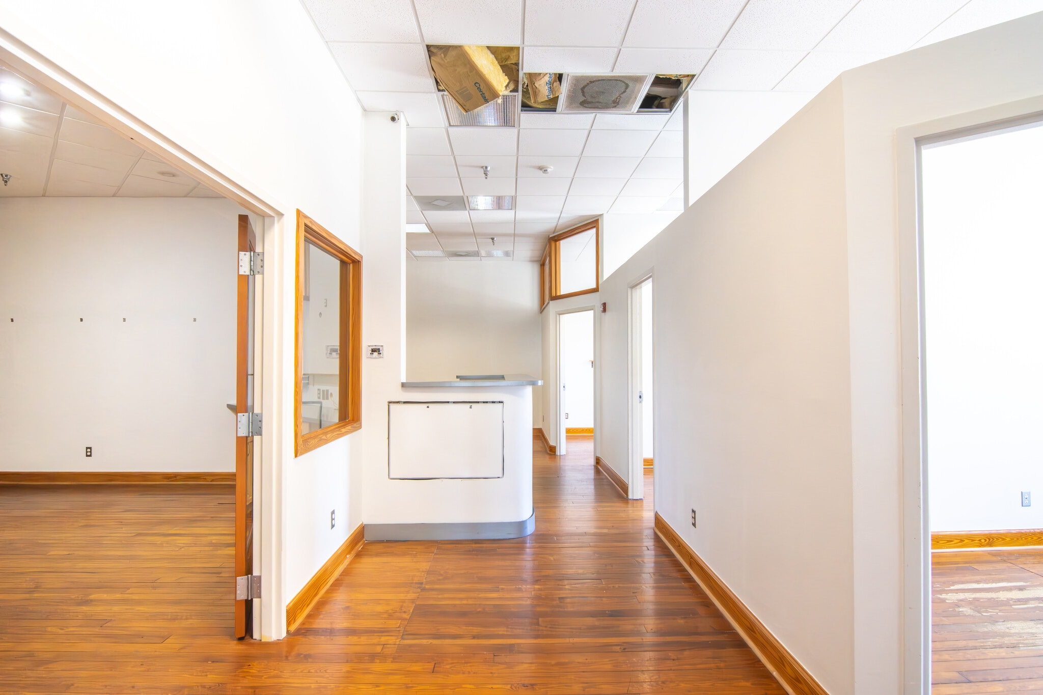 290 9th St N, Saint Petersburg, FL for lease Interior Photo- Image 1 of 33