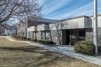 Plus de détails pour 1001 N Sullivan Rd, Aurora, IL - Industriel à vendre