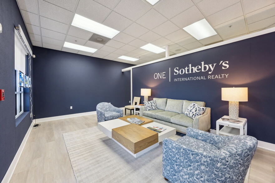 961687 Gateway Blvd, Fernandina Beach, FL à vendre - Photo intérieure - Image 3 de 46