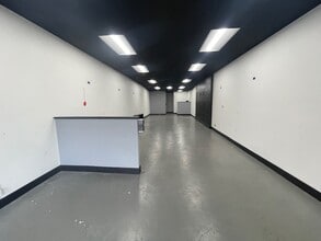 34366 Yucaipa Blvd, Yucaipa, CA à louer Photo intérieure- Image 2 de 4